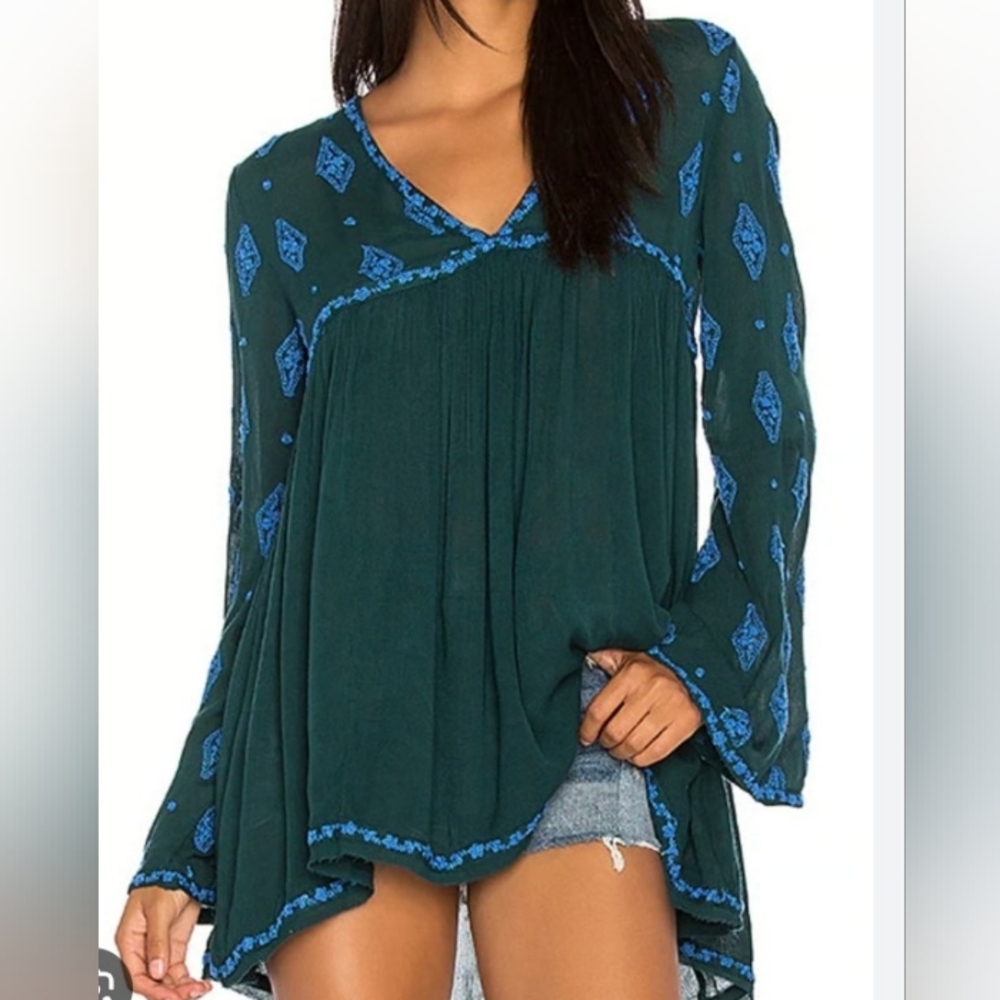 Free People Diamond Embroidered V-Neck Tunic Top in size L